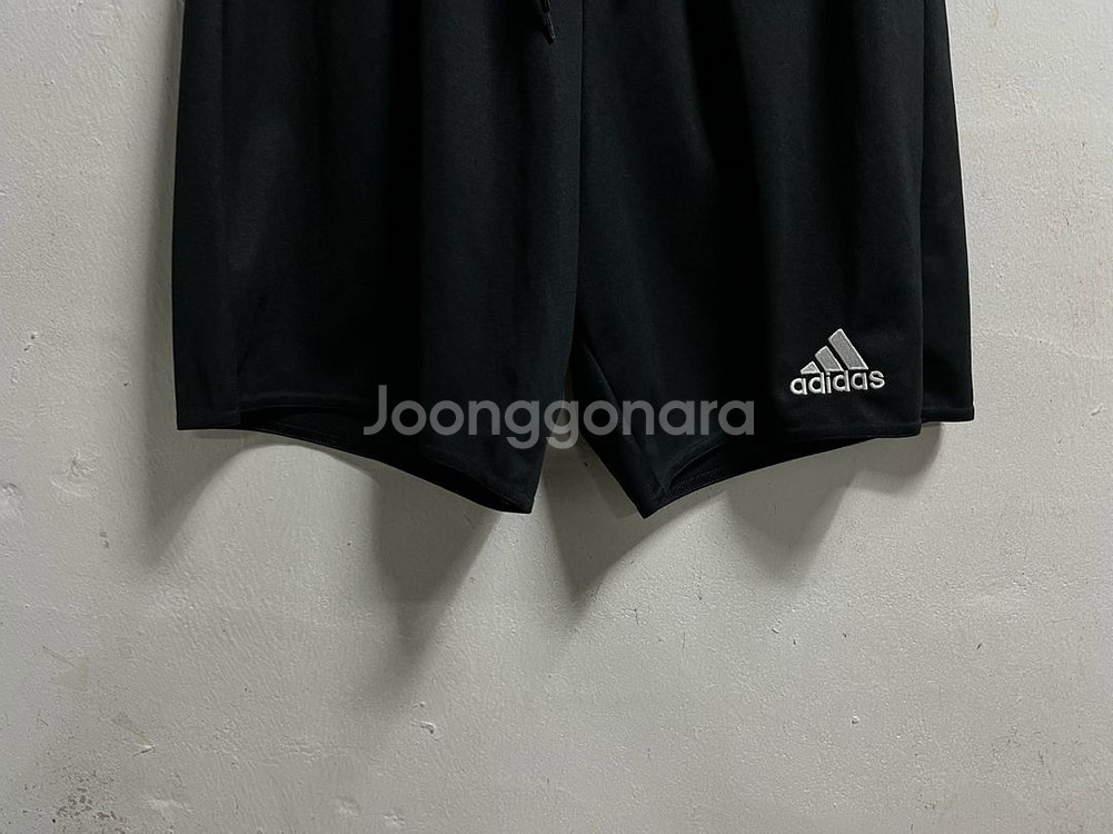 33-34 아디다스 기능성 스판 밴딩 반바지--2