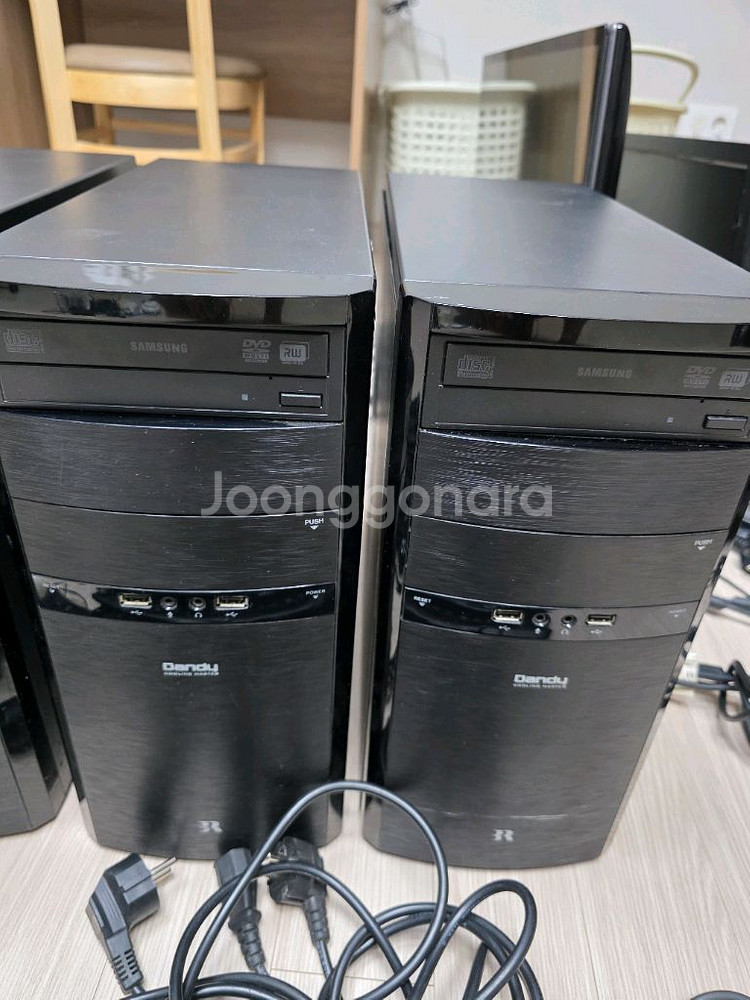 인텔 펜티엄 컴퓨터 본체/원10,24년 문서/368GB--2