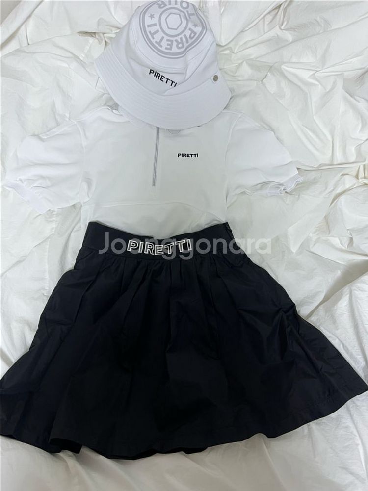 피레티 스커트, 티셔츠--0
