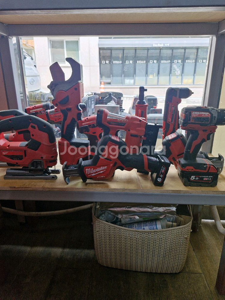 [정품]밀워키충전컷쏘 M12CHZ FUEL 6.0배터리--9