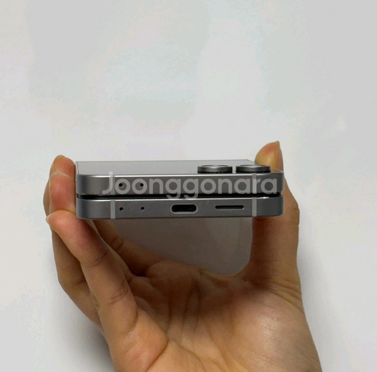갤럭시 Z Flip6 256 실버쉐도우--12