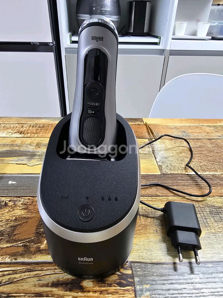 브라운9 프로 플러스 9565cc 전기면도기--0
