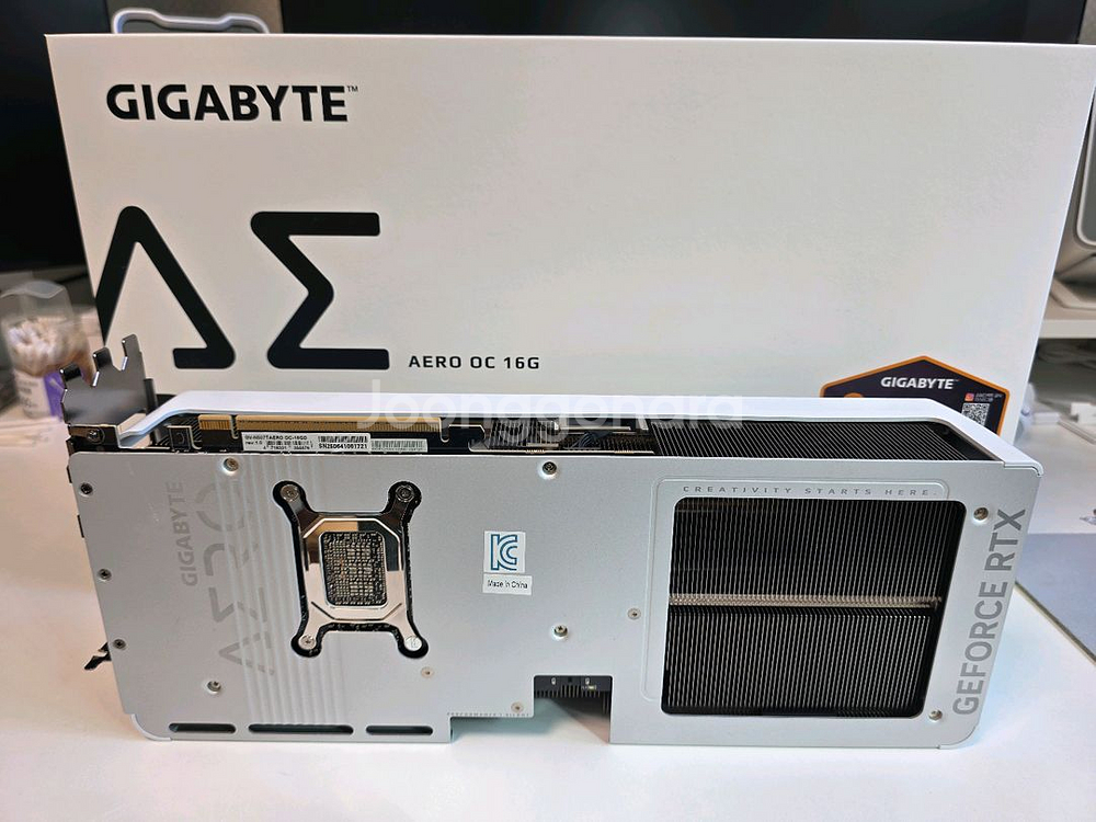 기가바이트 5070Ti 에어로--1