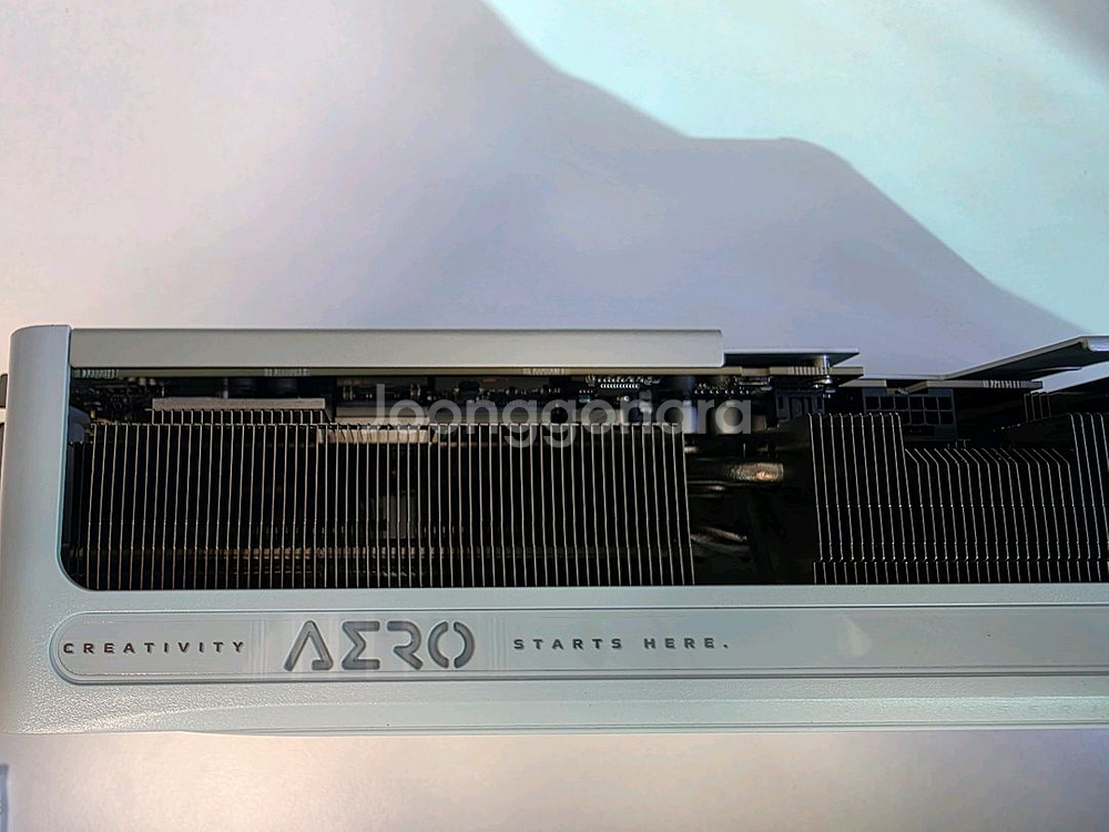 기가바이트 5070Ti 에어로--6