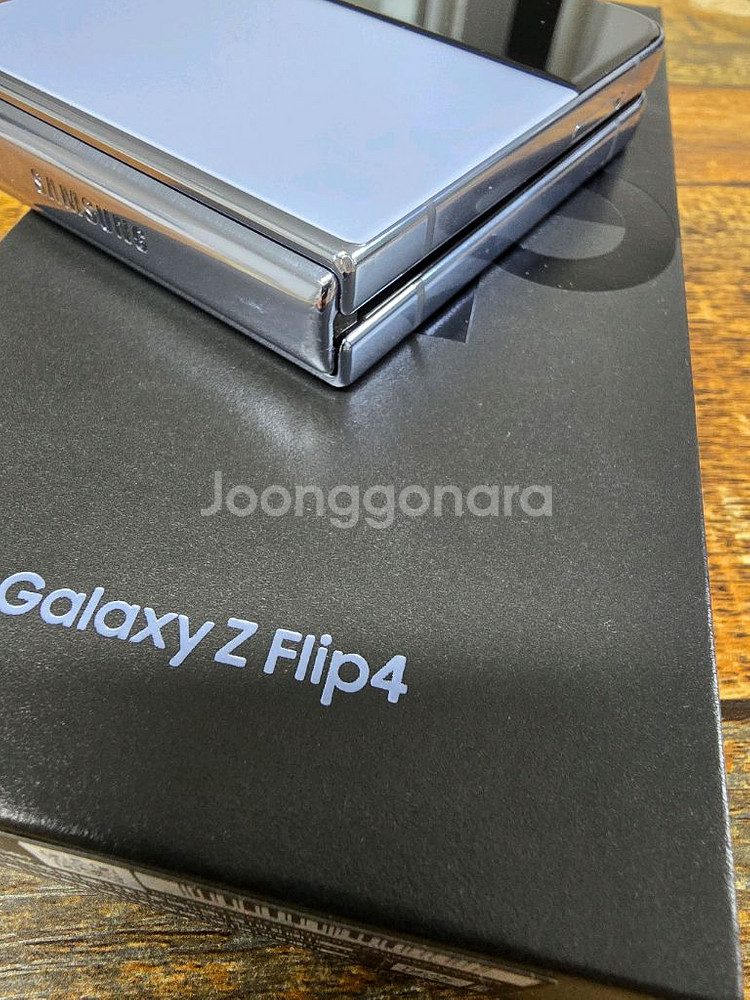 갤럭시 Z Flip4 플립4 블루색상--3