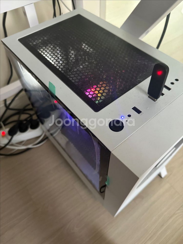 4060ti 게이밍 컴퓨터 본체--0