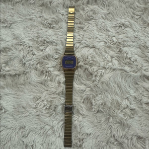 CASIO 카시오 LA670W-1D 여성 디지털 시계