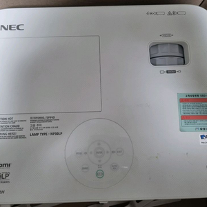 NEC M402H ( NP30LP) 프로젝터 팝니다