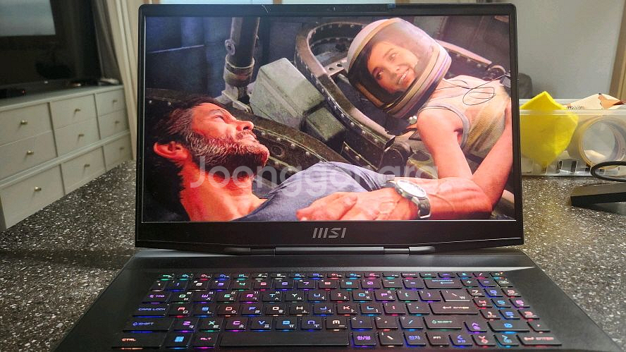 MSI 최신 스텔스17 4K 스튜디오/램32G,4090--0
