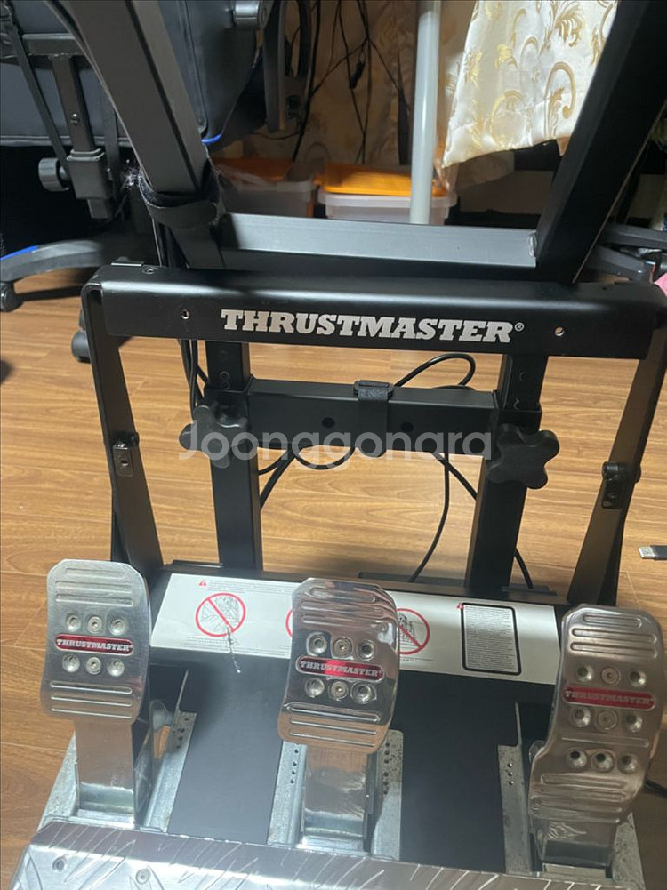 트러스트 마스터 t500 팝니다.--7