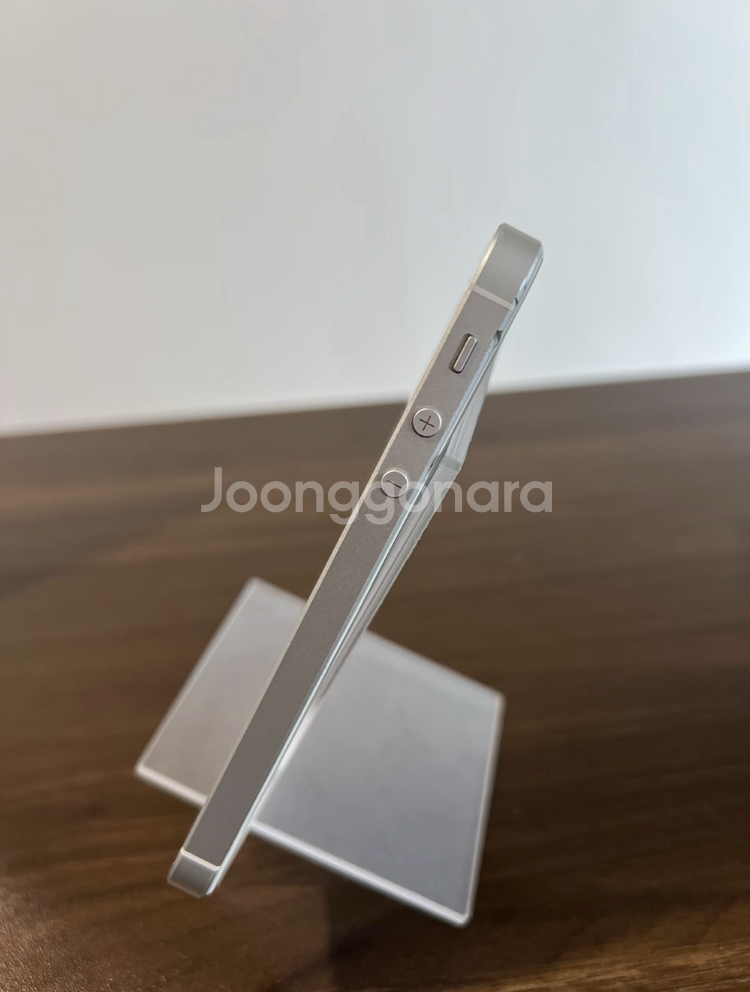 아이폰 SE 1세대 화이트 64GB (SSSS급; 배--1