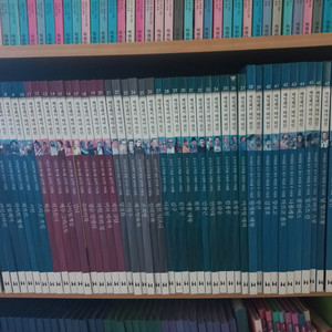 헤밍웨이 테마 위인전