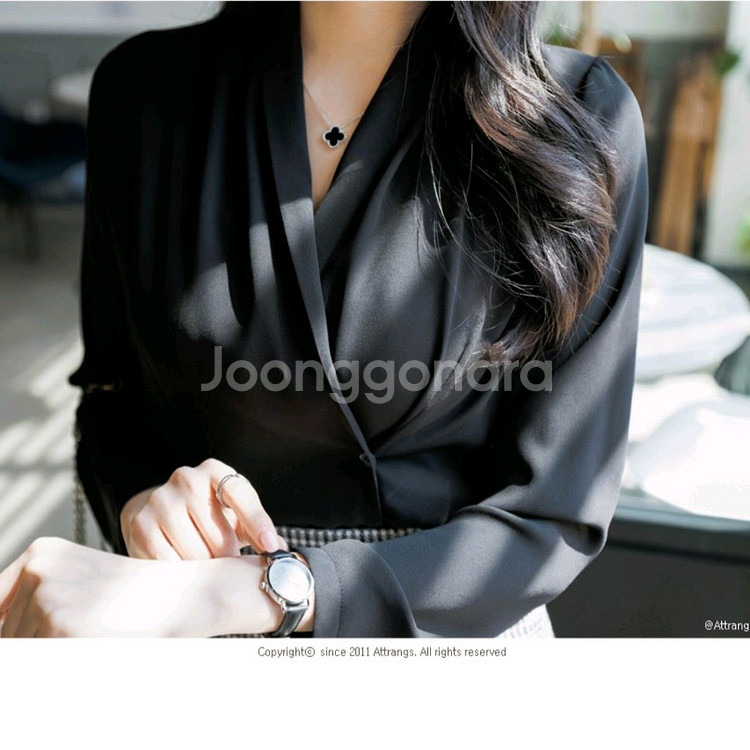 플라이 드레이핑 랩 블라우스--1