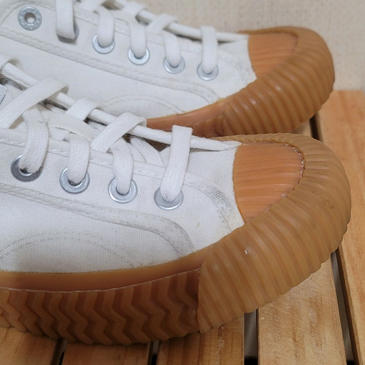 엑셀시오르 볼트 로우 스니커즈 250 이미지