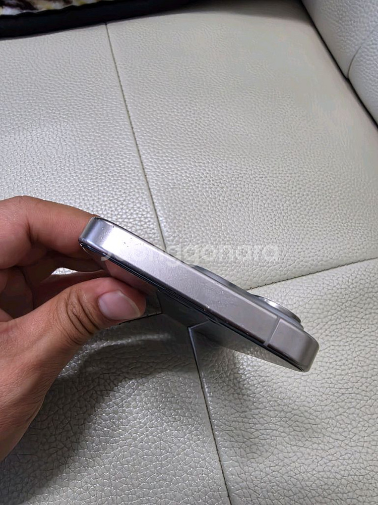 아이폰15 프로 내츄럴티타늄 128GB--4