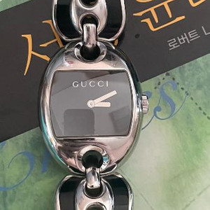 정품.구찌 여성 메탈 시계