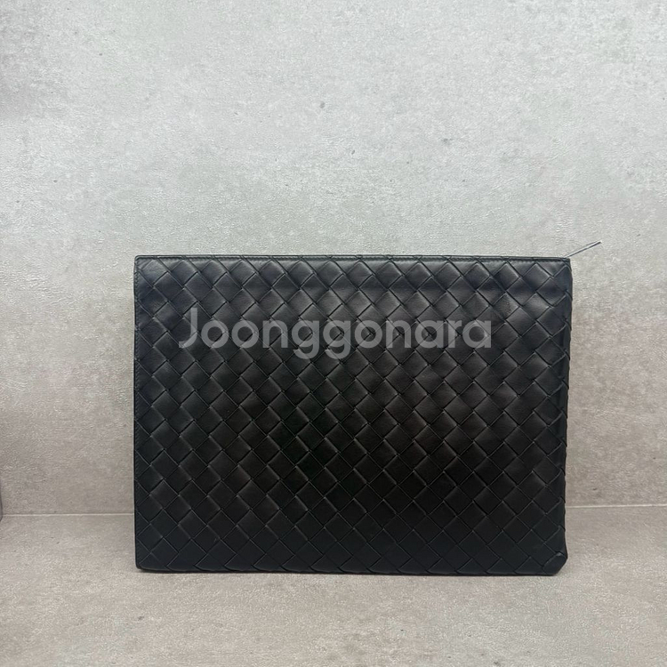 보테가 베네타 인트레치아토 도큐먼트 클러치--1