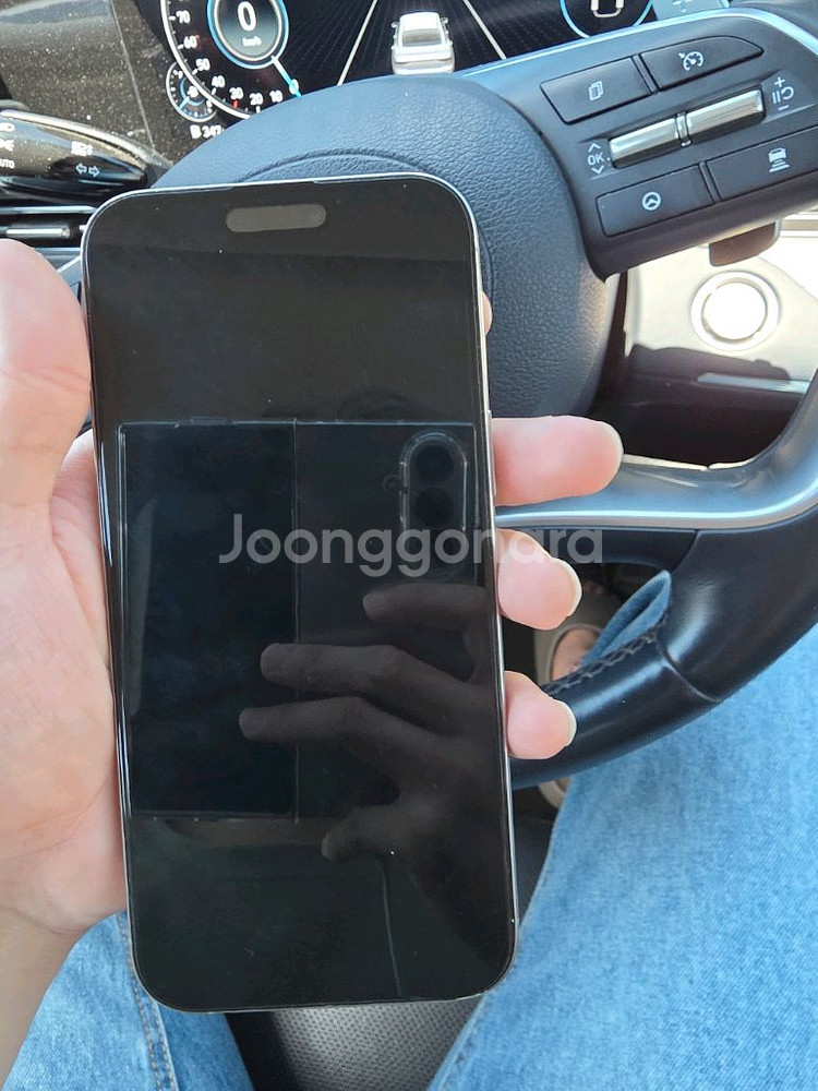 아이폰16프로맥스 256 네추럴티타늄 팝니다--0