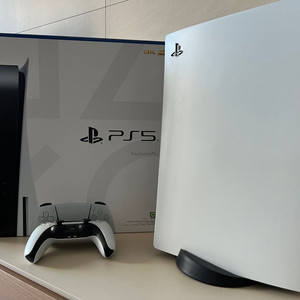 PS5 초기 모델(CFI-1018A) 판매합니다.