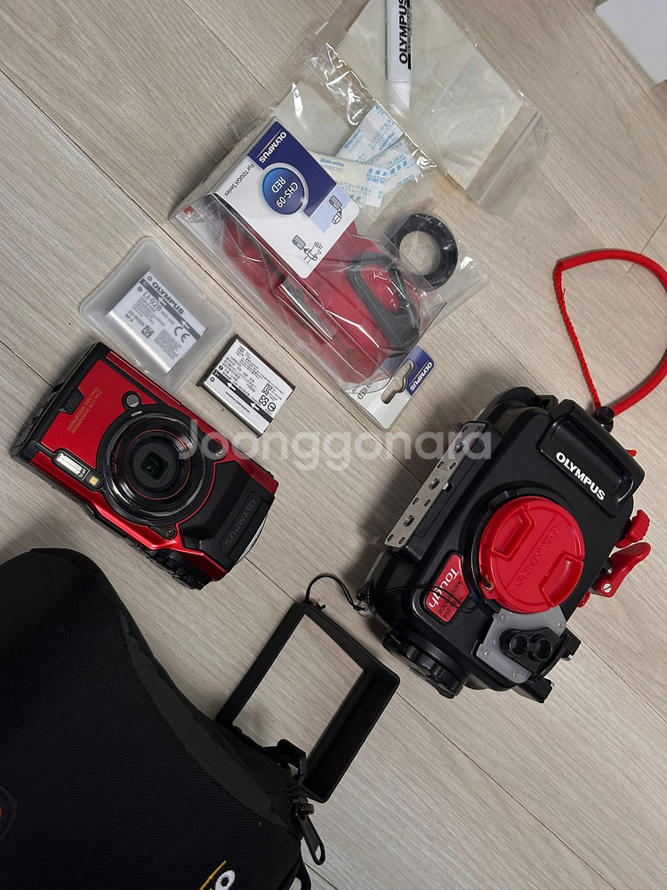 올림푸스 TG-6 + 방수하우징 (PT-059)--1