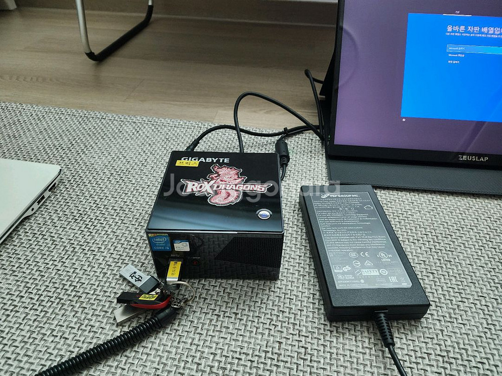 기가바이트미니pc i5 5575r 램12기가 ssd25--4