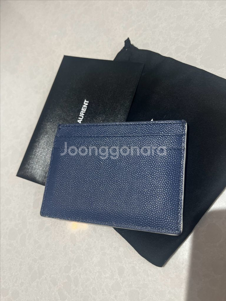 (정품)입생로랑 네이비 카드지갑--2