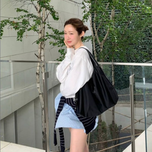 루에브르 호보백 (블랙) 차정원착용