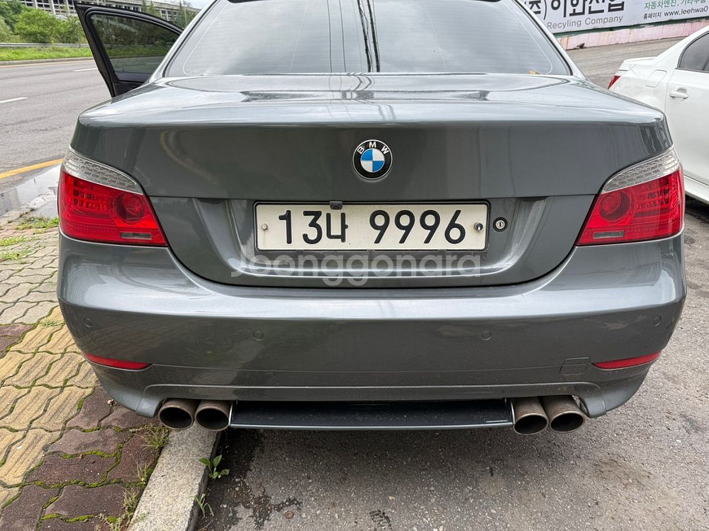 bmw e60 550i v8 판매합니다--2