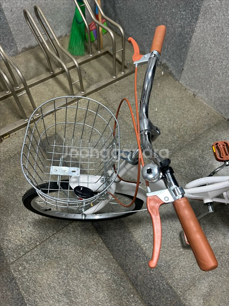 여성 클래식 자전거 22인치 (비딩카 / 흰색)--1