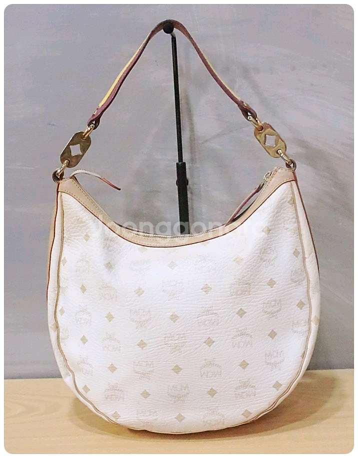 MCM 화이트 비세토스 삼선 호보 숄더백--1