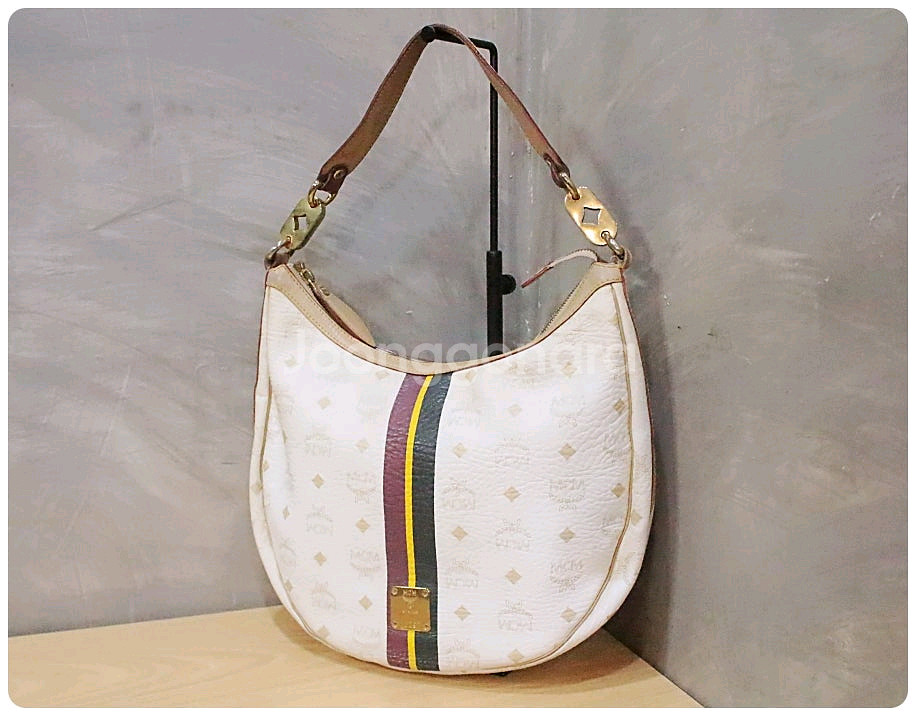 MCM 화이트 비세토스 삼선 호보 숄더백--2