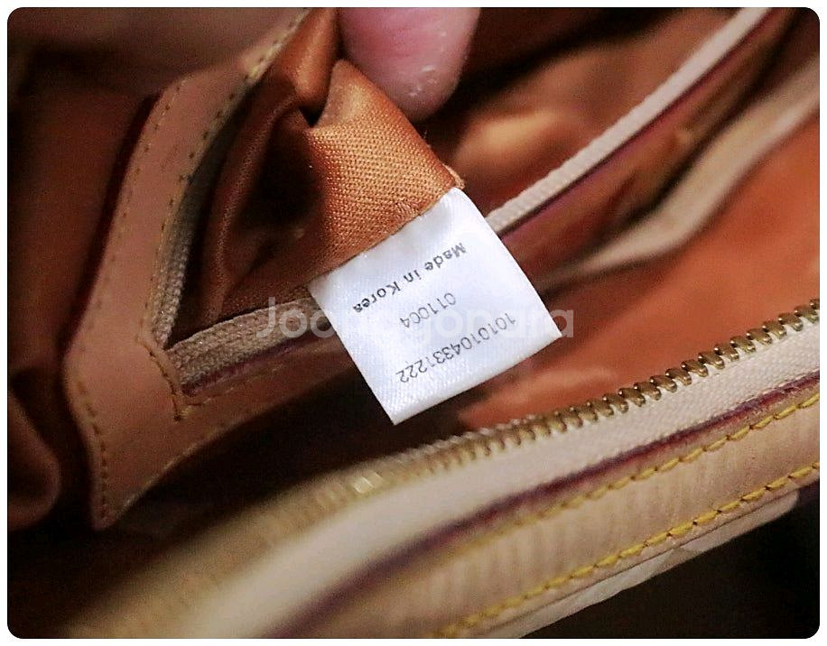 MCM 화이트 비세토스 삼선 호보 숄더백--9