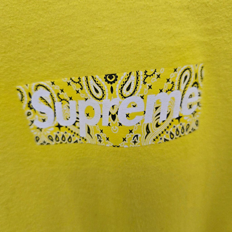 슈프림 반다나 박스로고 반팔 티셔츠 L사이즈 판매 이미지