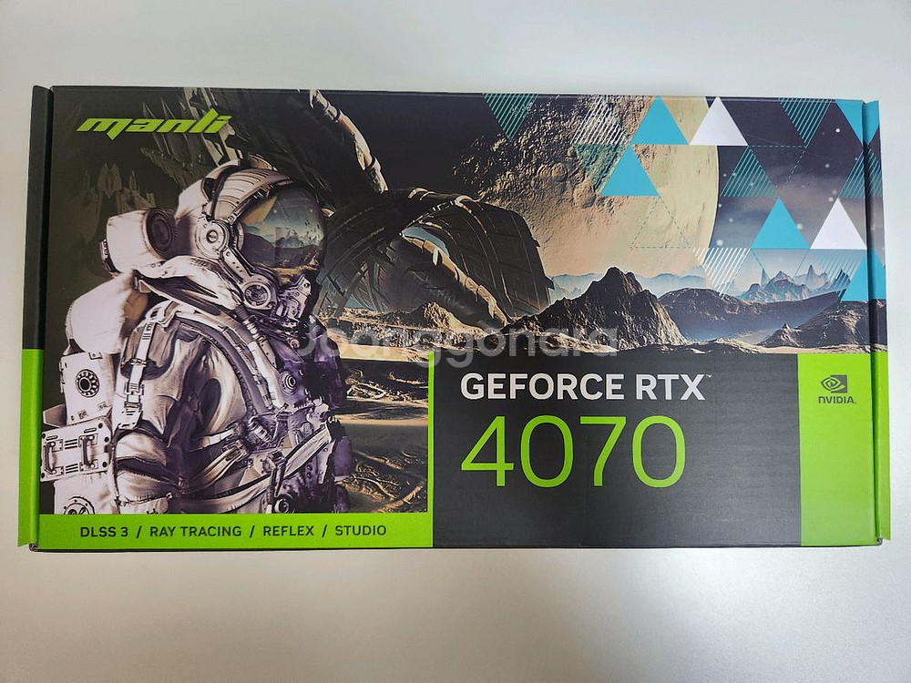 만리 지포스 RTX 4070 팝니다--5