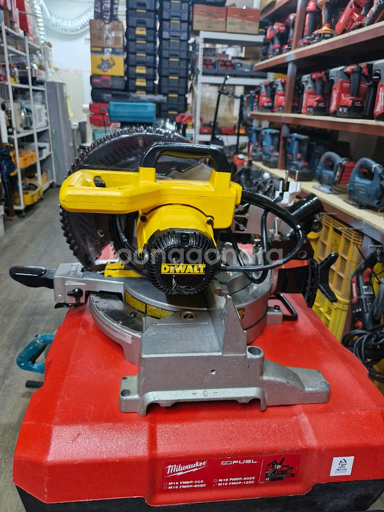 디월트각도절단기 마이터쏘 DWS713 각도카타기--7