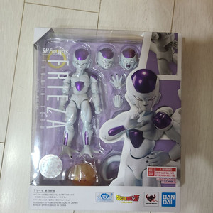 SHF 드래곤볼 미개봉 판매합니다.