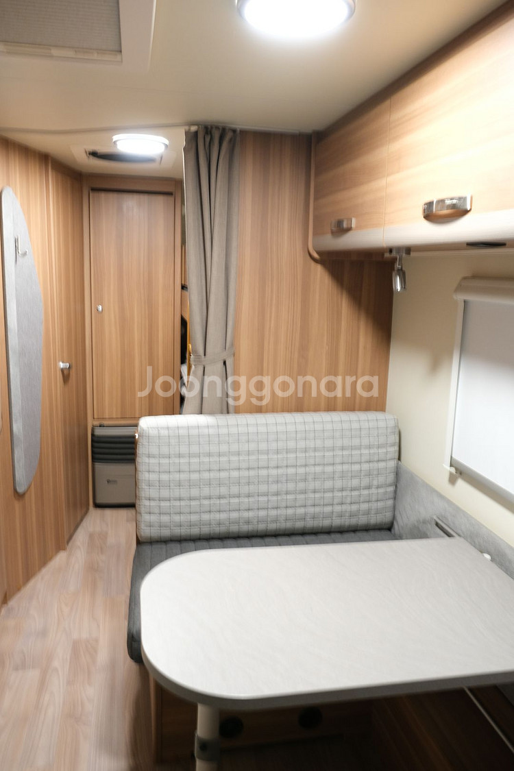 바인스버그 550QDK 캠핑 카라반--3