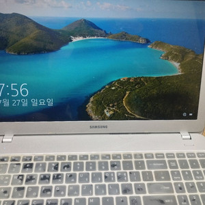 삼성전자 노트북5 metal NT550XAZ 팝니다.