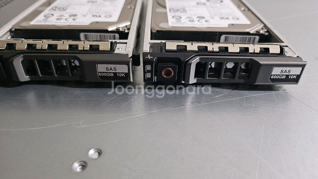 DELL 2.5 SAS HDD 600GB--1