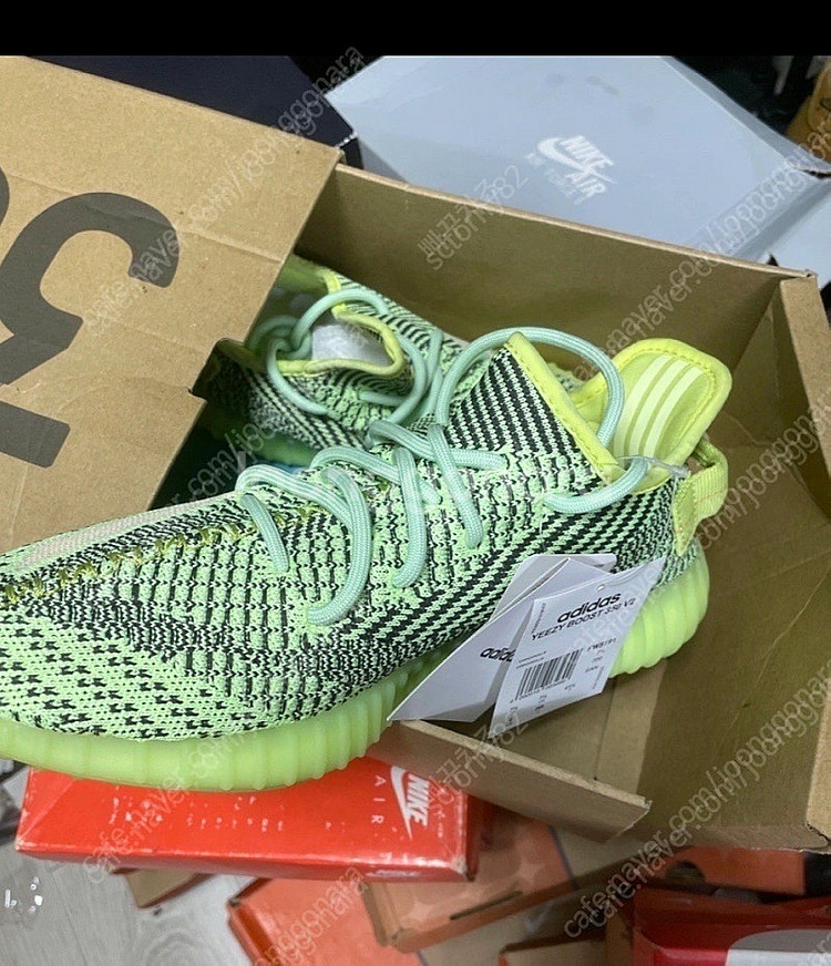 아디다스 이지부스트 350 이질리 신품--3