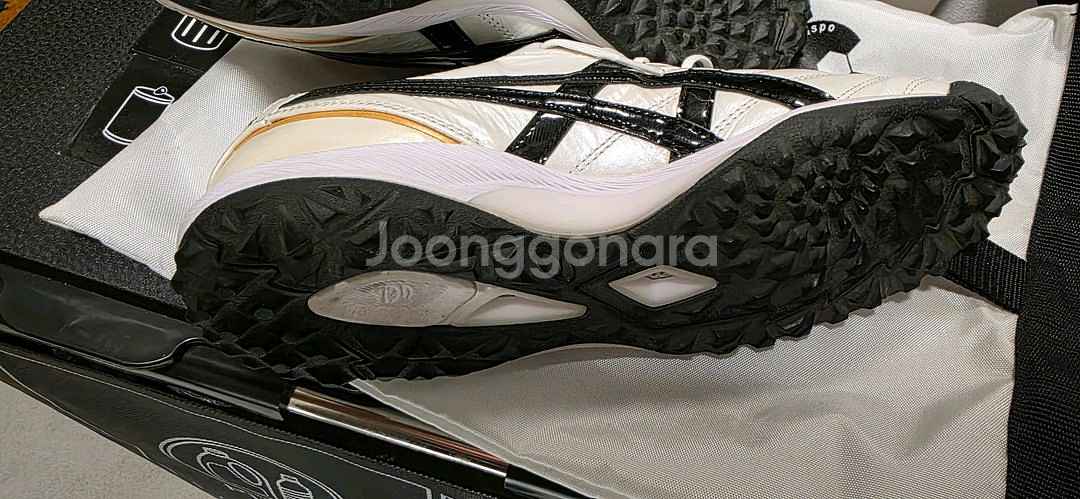 아식스 c3 풋살화 275--1