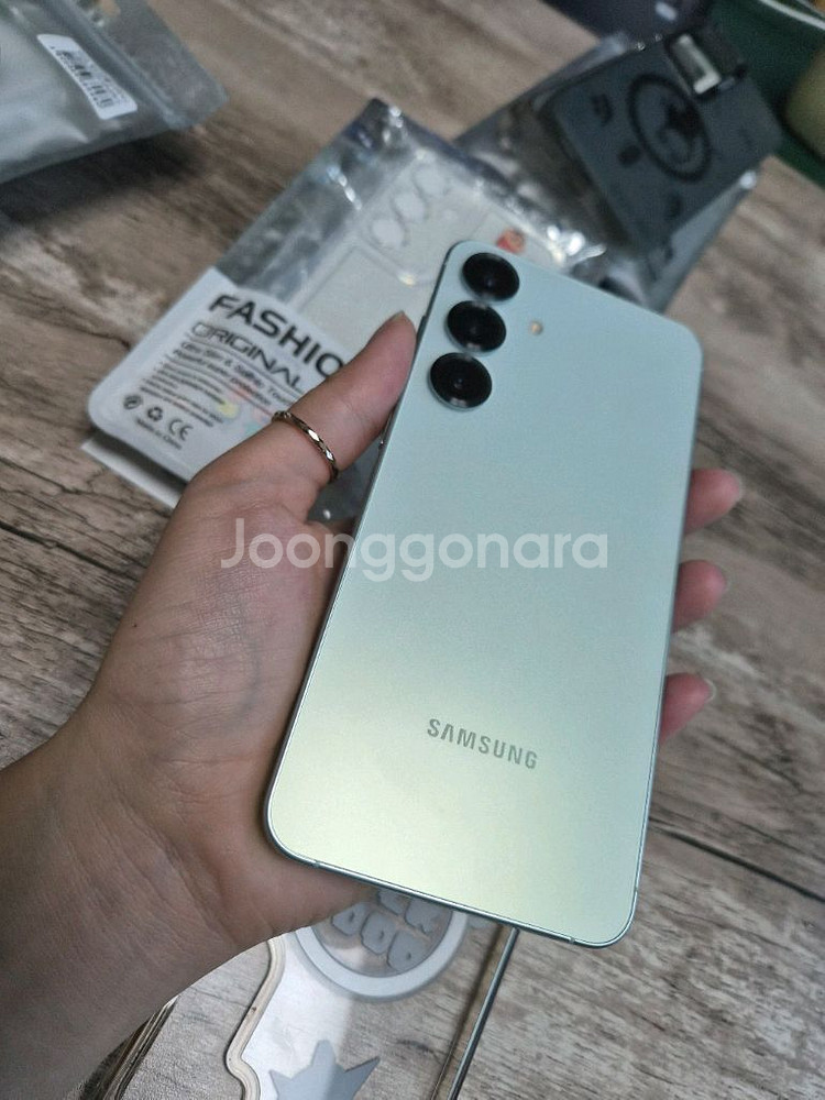 갤럭시 S25+ (플러스) 민트 512GB 판매합니다--3