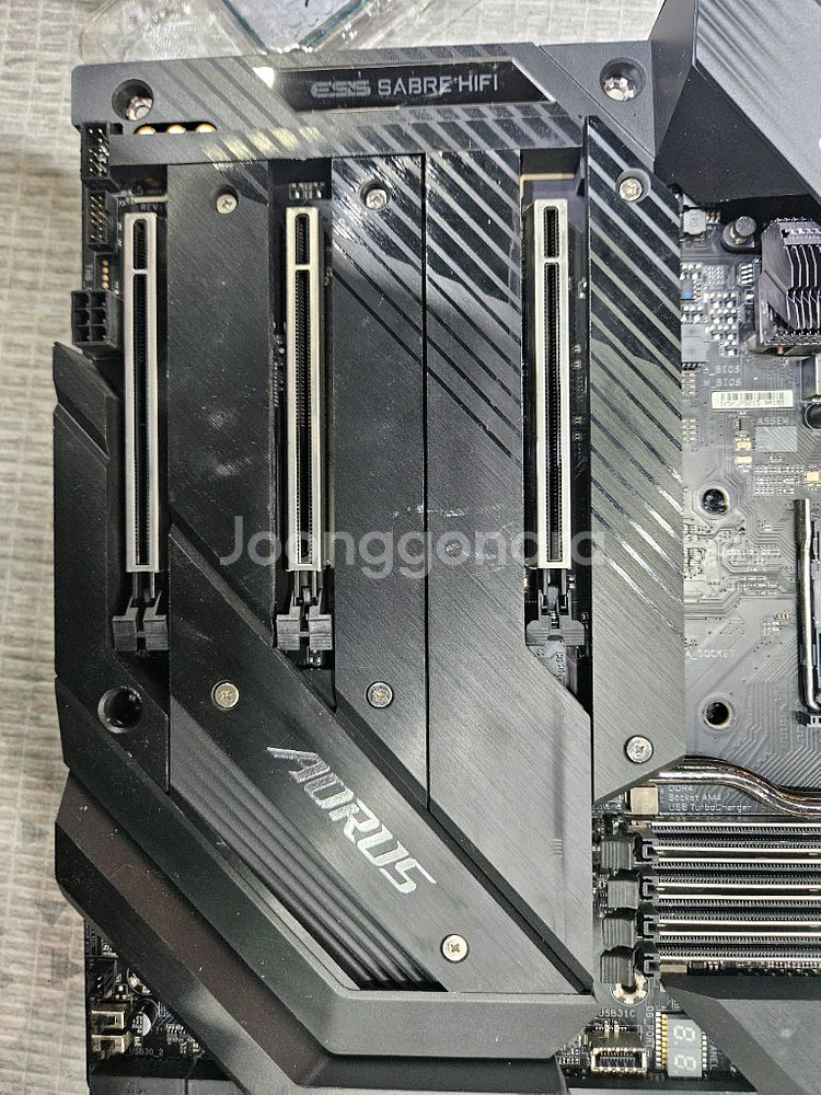 X570 AORUS XTREME (rev. 1.0)--4