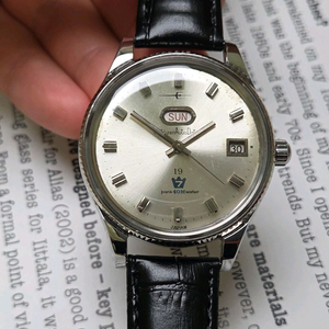 레어] 빈티지 시티즌 맷돌 19석 오토데이터 39mm
