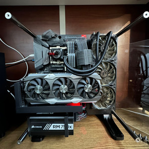PC 컴퓨터 판매 i7-7700K/32GB/1080Ti