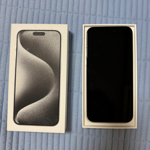 아이폰 15프로맥스 256gb 화이트 티타늄 리퍼