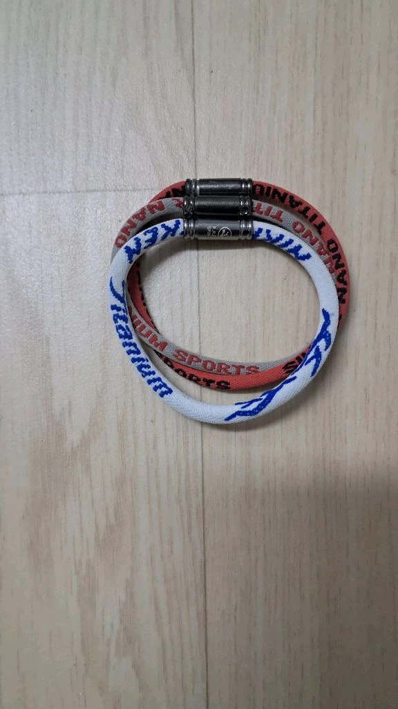 혈액순환.미세전류.자석.티타늄 팔찌.일괄35000원. 이미지