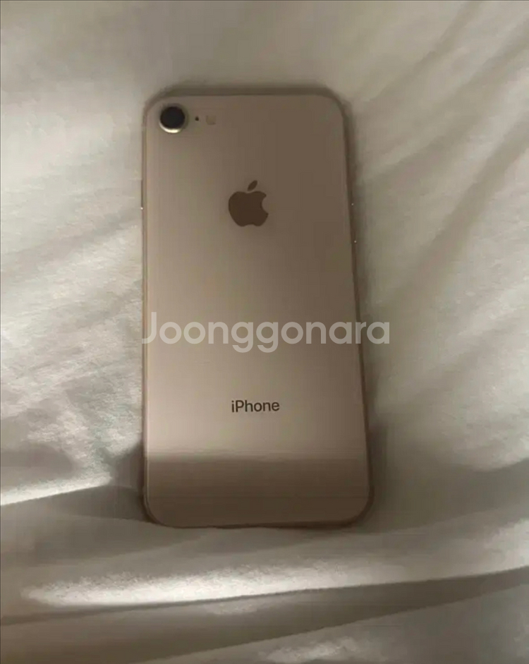 아이폰8 골드 로즈골드 판매 혹은 교환--0