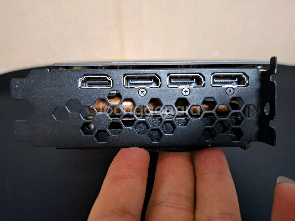 컴퓨터 그래픽카드 EVGA RTX3070 8GB--9