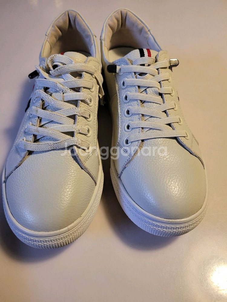 화이트 스니커즈 새상품 240--1